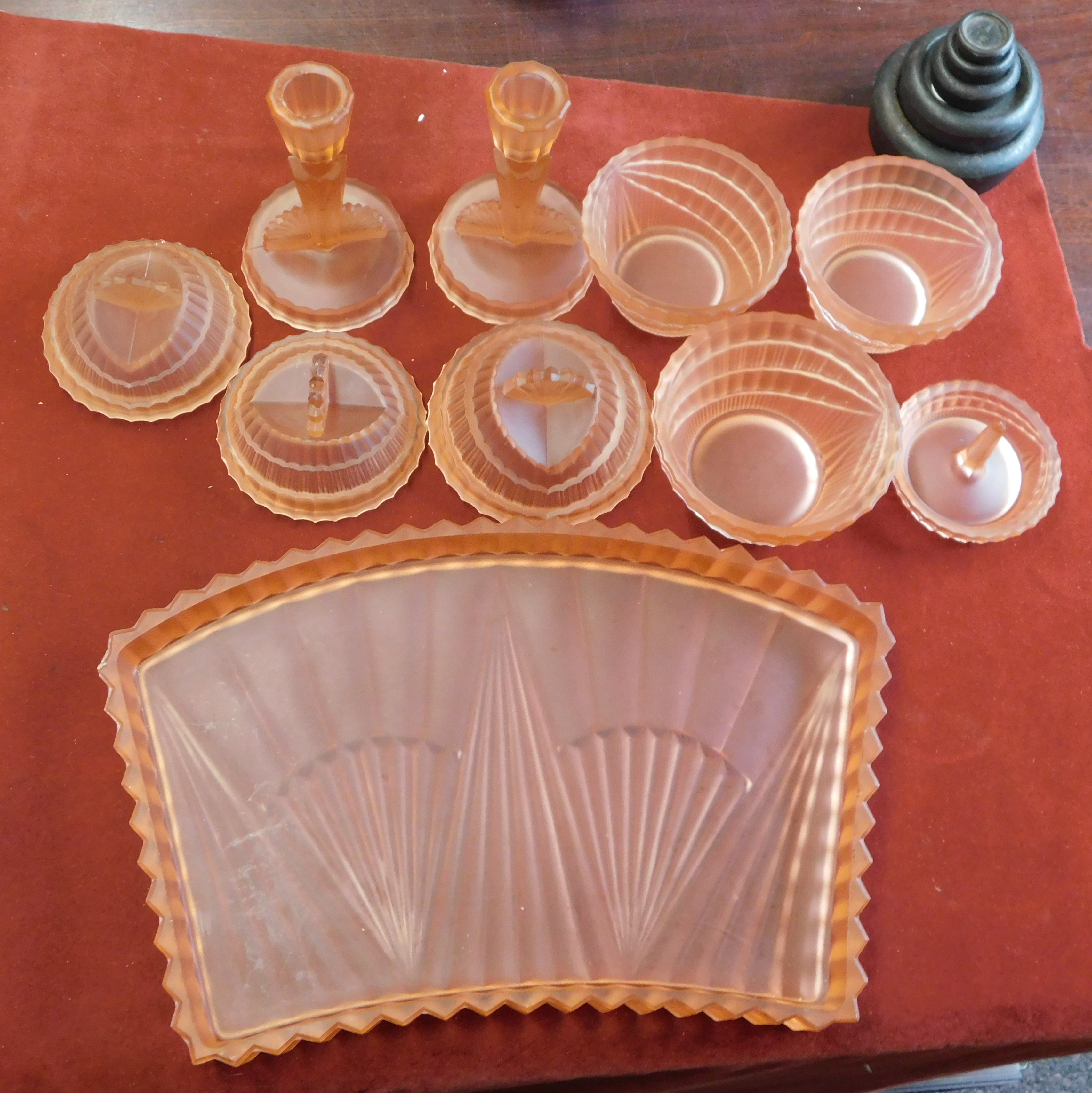 (7 piece set) Glass Dressing Table Set in peach colour, tray and (2) candle sticks, ring holder, (3) - Image 4 of 4