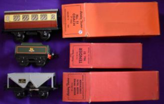 Hornby Trains 'O' Gauge 1x No.51 Tender, 1x Hopper Wagon, 1x No.51 Coach pre owned mint in box