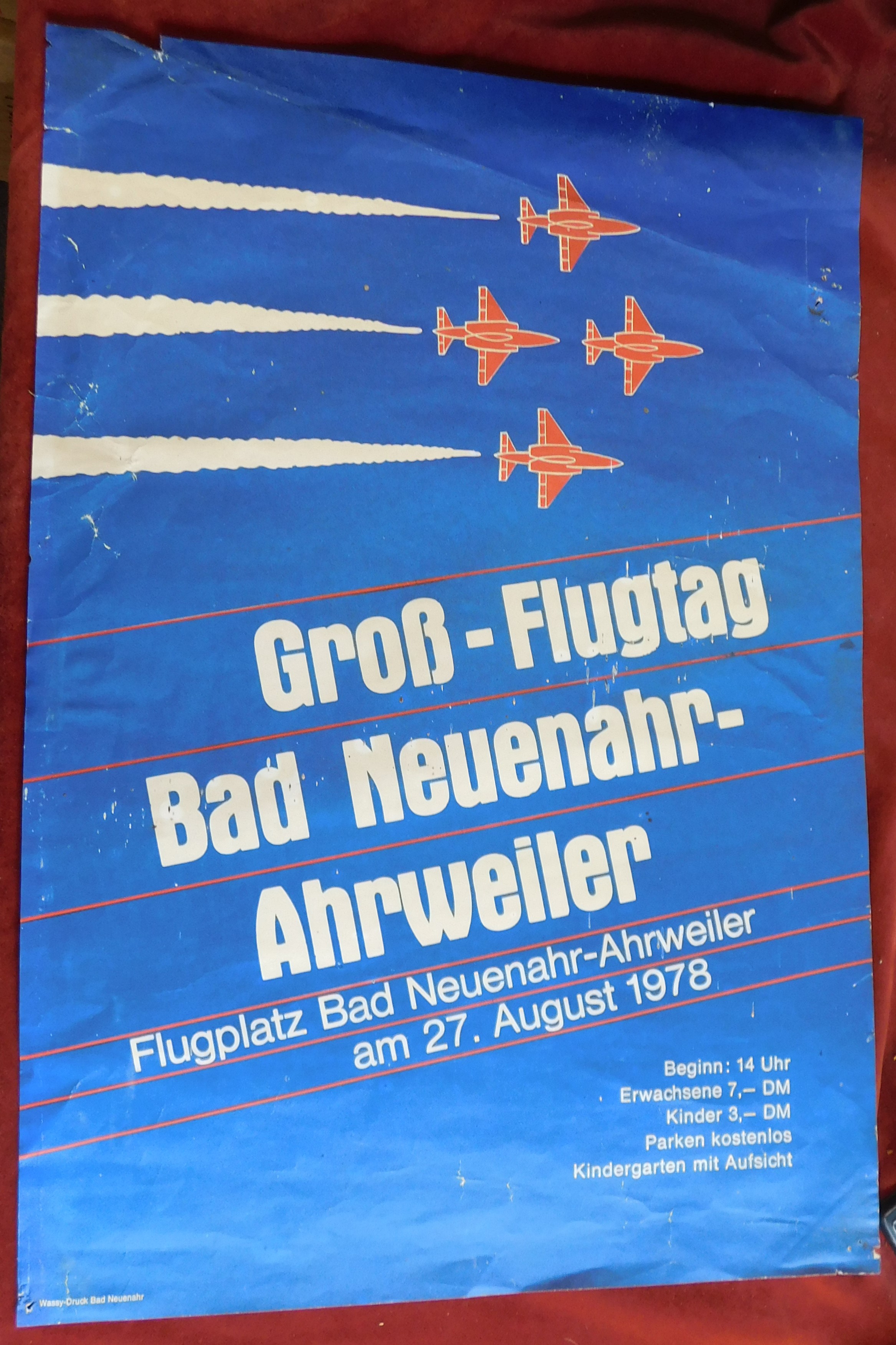 Poster-'Air Show Poster 'Black and white-Red Arrows 'Fokker Red Baron' etc-June 1978-creased good - Image 3 of 4