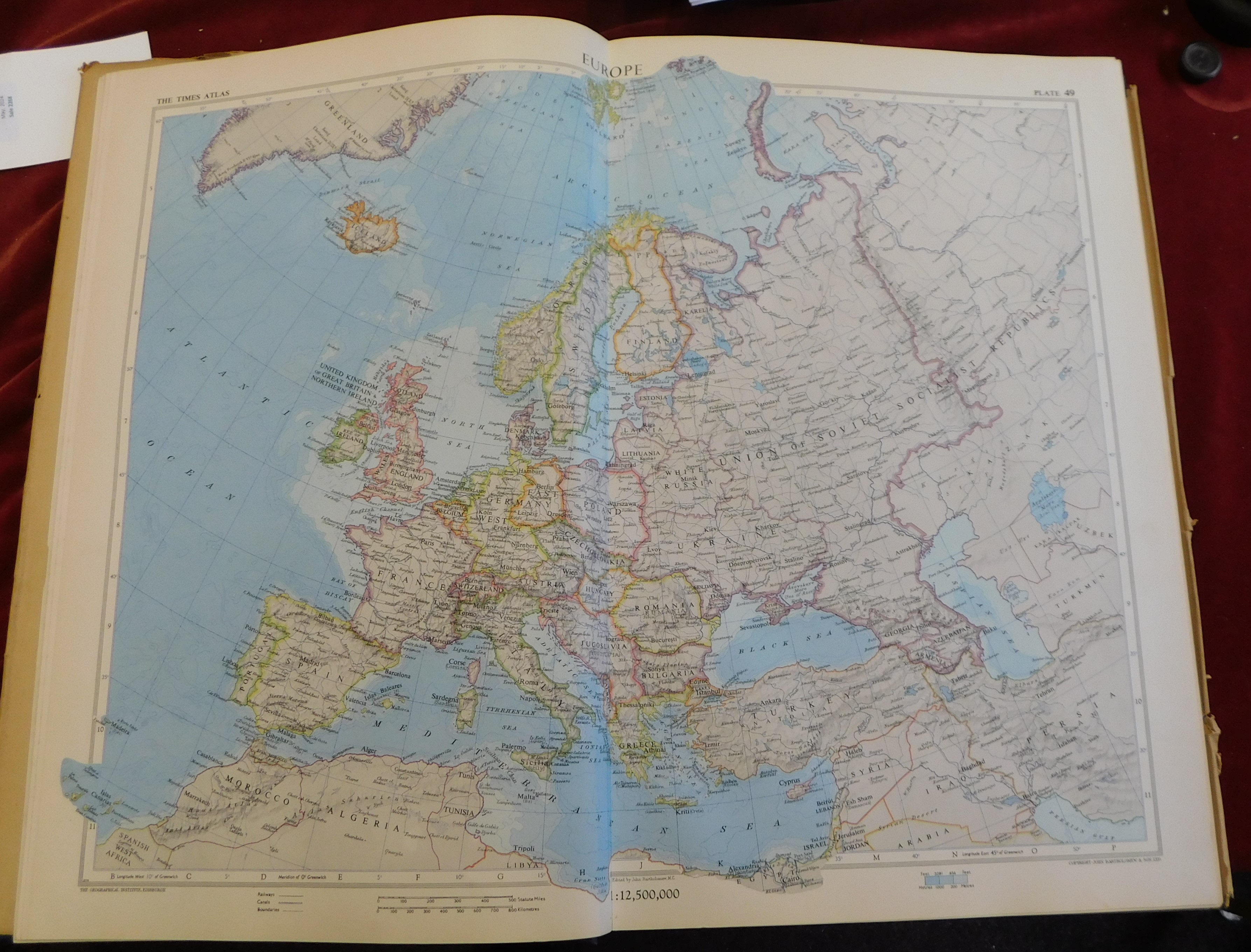 The Times Atlas of the World Volume III, 1955 depicting Northern Europe. Good condition with some - Image 4 of 4