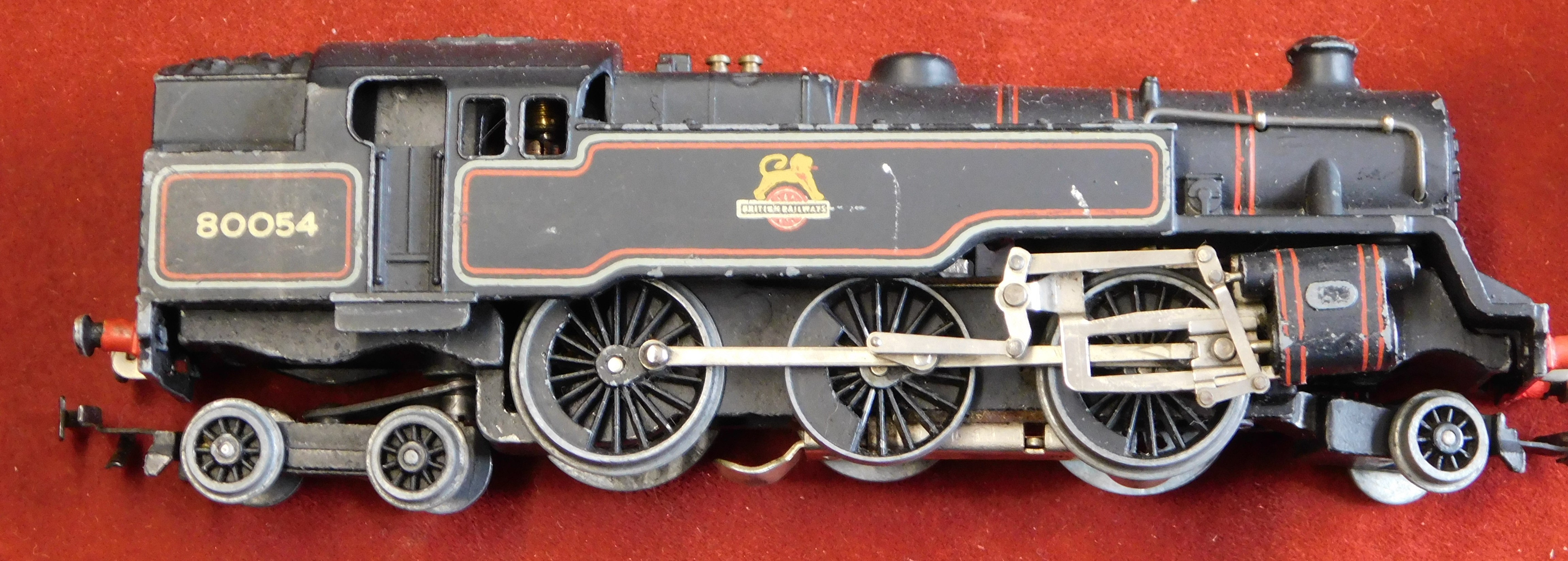 Hornby Dublo 'OO' Gauge 4x various locomotives, 4x various wagons and coaches - Image 6 of 6