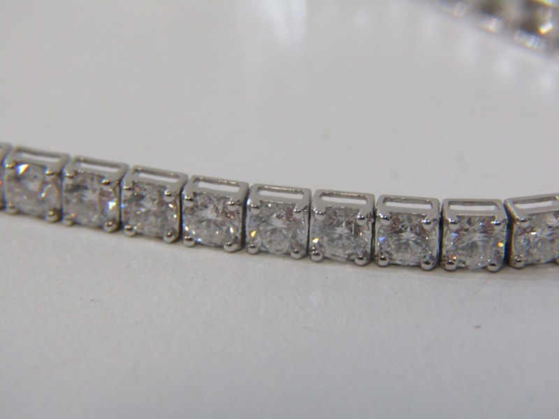 18ct WHITE GOLD DIAMOND SET LINE BRACELET, bright well matched brilliant cut diamonds, totalling - Image 2 of 3