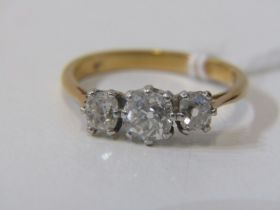 18ct YELLOW GOLD 3 STONE DIAMOND RING, principal diamond approx. 0.50 carat, outer diamonds