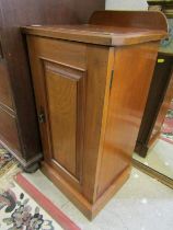 EDWARDIAN WALNUT pedestal bedside cabinet