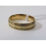 9ct YELLOW GOLD RIVET WEDDING BAND STYLE RING, size V/W. approx. 6.1 grams