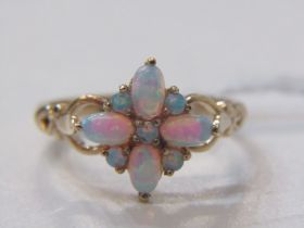 9ct YELLOW GOLD OPAL CLUSTER STYLE RING, size O