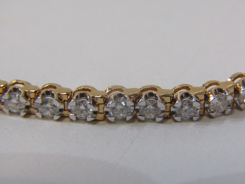18ct YELLOW GOLD DIAMOND SET LINE BRACELET, complete with gemological science international - Image 2 of 5
