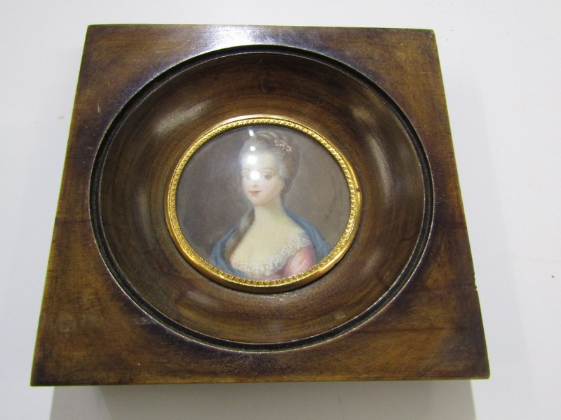 SILHOUETTE, antique gilt heightened silhouette of young lady in period frame, also Nelson engraved - Image 3 of 7