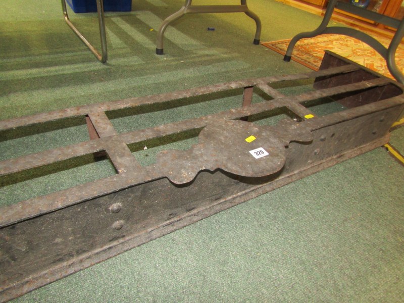 ANTIQUE METAL FIRE CURB, 136cm - Image 2 of 5