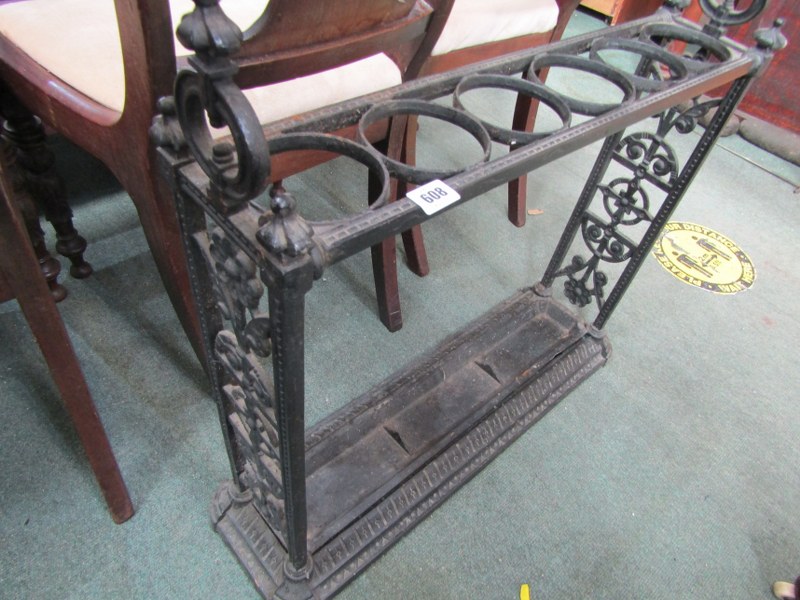 CAST IRON STICK STAND with pierced foliate panels to either side, 6 section top, 66cm width - Image 4 of 4