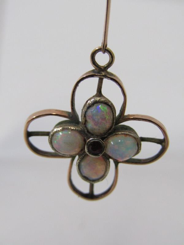 OPAL PENDANT ON NECKLACE CHAIN, a 9ct yellow gold pendant set with a cluster of opals with a ruby to - Image 2 of 4