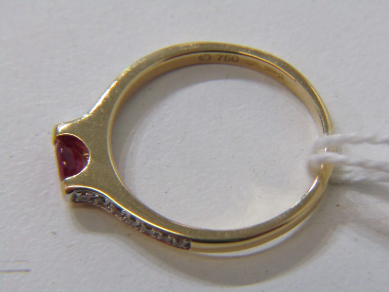 RUBY & DIAMOND RING, 18ct yellow gold ring set an oval ruby, with diamonds to the shoulders, size M - Image 3 of 3