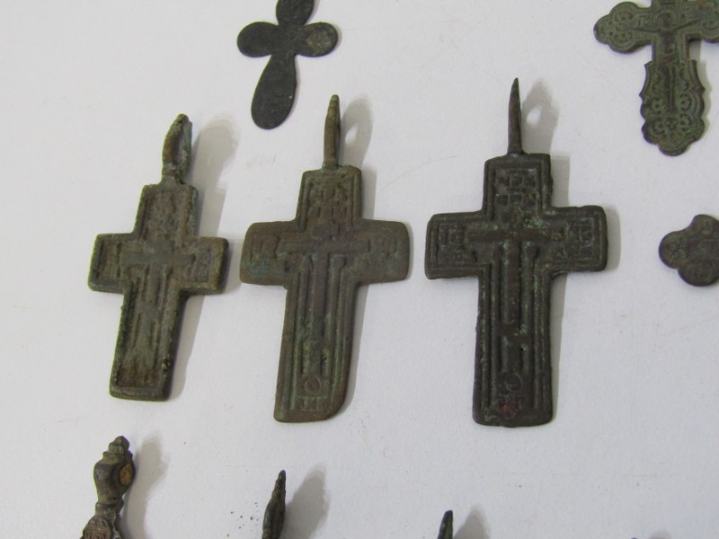 SELECTION OF ANTIQUE EASTERN CROSSES, various designs, 18th/19th century - Image 2 of 5