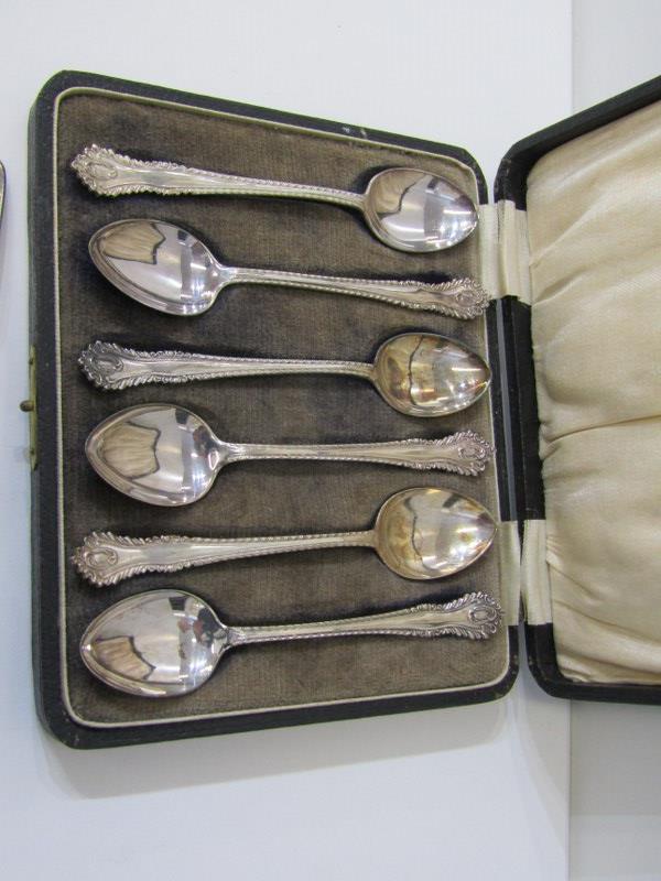 SET OF 6 SILVER TEA SPOONS in fitted case, maker HW of Sheffield, together with 4 assorted silver - Image 2 of 5