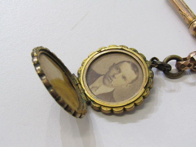 YELLOW METAL, TESTS 14ct GOLD CASED FOB WATCH on yellow metal marked 9ct Albert chain with T bar, - Image 5 of 6