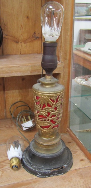 MUSICAL TABLE LAMP BASE, oriental design table lamp the body with brass pierced decoration of