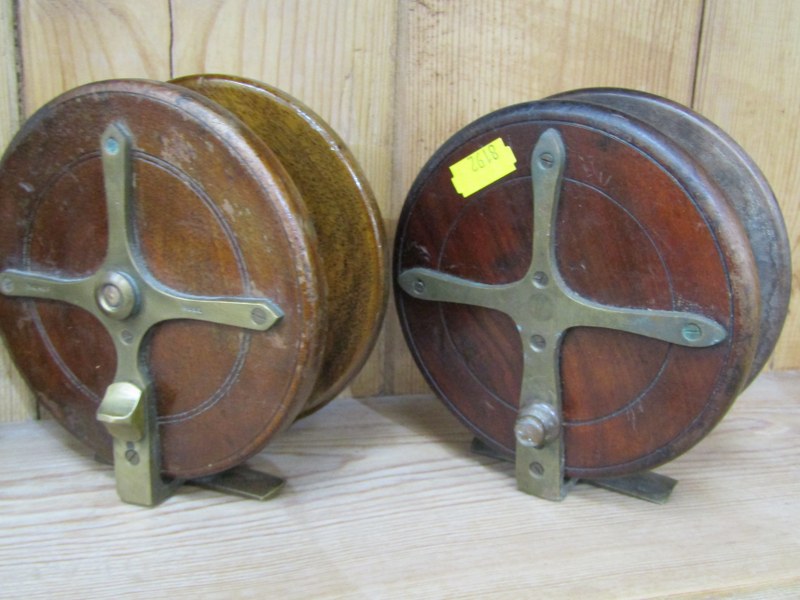 ANTIQUE FISHING, 4 assorted wooden reels, The Millwards Starback Pickup fly reel, 5", also a - Image 5 of 5