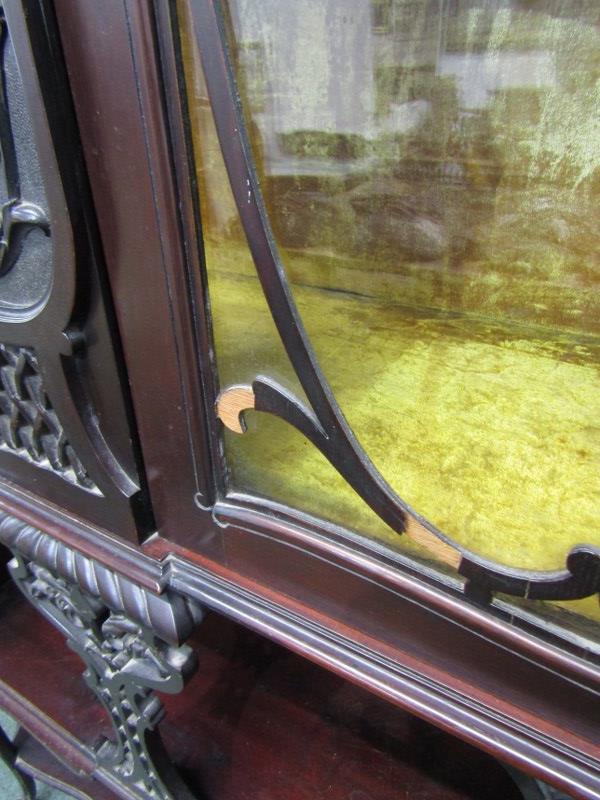 VICTORIAN MAHOGANY DISPLAY CABINET, 2 glazed doors enclosing gold velvet interior, with bevel - Image 8 of 10