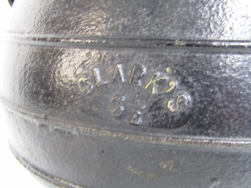 IRON CAULDRON, Clarks iron cauldron on 3 feet, with ornate brass handle, 33cm diameter - Image 2 of 3