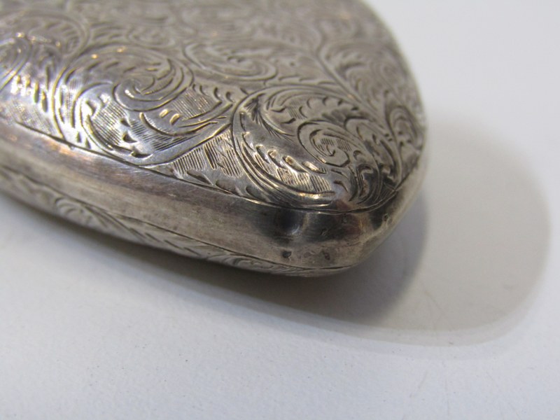 SILVER SCENT BOTTLE, heart shaped foliate decorated silver scent bottle, maker GW possibly London - Image 5 of 6
