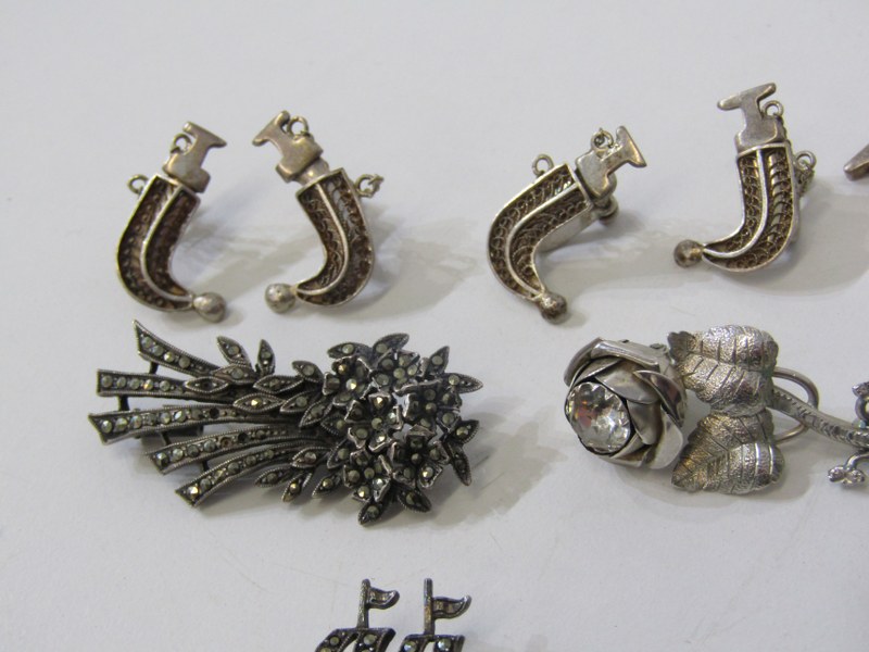 SILVER MARCASITE BROOCHES, collection of silver brooches, including marcasite galleon style - Image 4 of 5