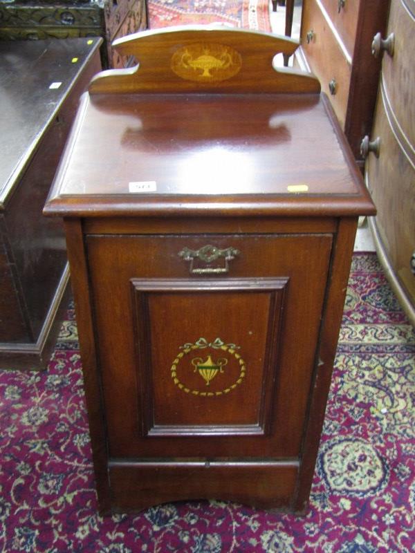 EDWARDIAN MAHOGANY PURDONIUM, with transfer print decoration to front, 39cm width