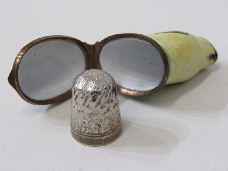 PORCELAIN THIMBLE HOLDER, in the form of a bird with gilt mounts and a plated thimble - Image 3 of 5