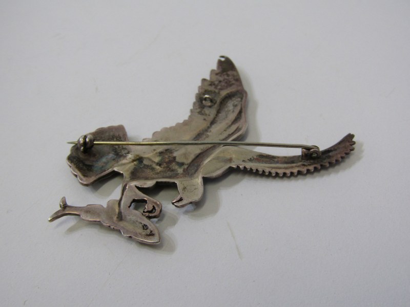 SILVER MARCASITE BAR BROOCH in the form of an eagle catching a fish, 7cm - Image 2 of 2