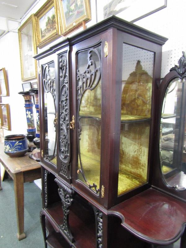 VICTORIAN MAHOGANY DISPLAY CABINET, 2 glazed doors enclosing gold velvet interior, with bevel - Image 7 of 10