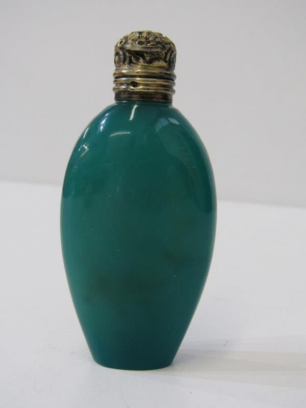 VICTORIAN IRISH SCENT BOTTLE, a carved bog oak scent bottle decorated a harp and shamrocks in relief - Image 4 of 7