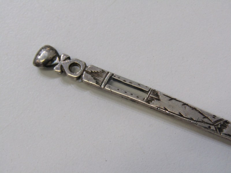 EARLY SILVER BODKIN NEEDLE naively decorated with initials "MF", possibly circa late 17th Century - Image 6 of 6