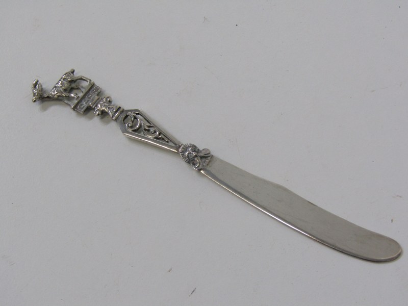 ANTIQUE SILVER SUGAR NIPS, initialled CDE 12cms length hallmarks indistinct, also silver mounted - Image 7 of 9