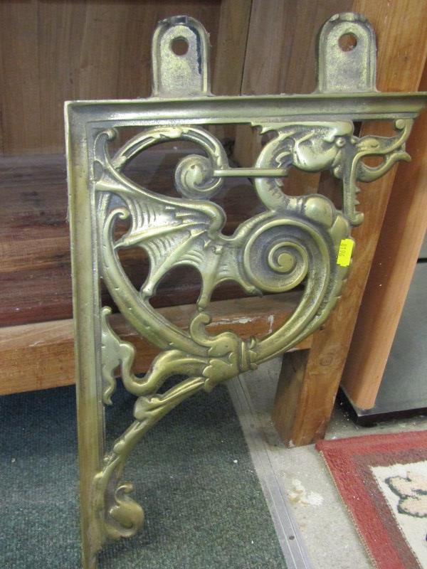 VICTORIAN BRASS SINK FRAME, heavy brass sink frame with 3 panel supports with shell motifs, 49cm and - Image 2 of 3