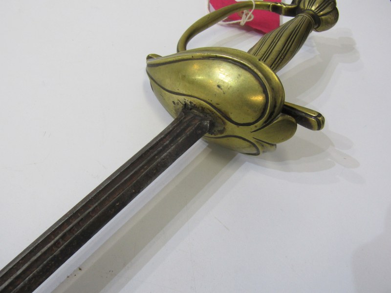 ANTIQUE SWORD, steel bladed sword with brass handle, 102cm length - Image 8 of 17