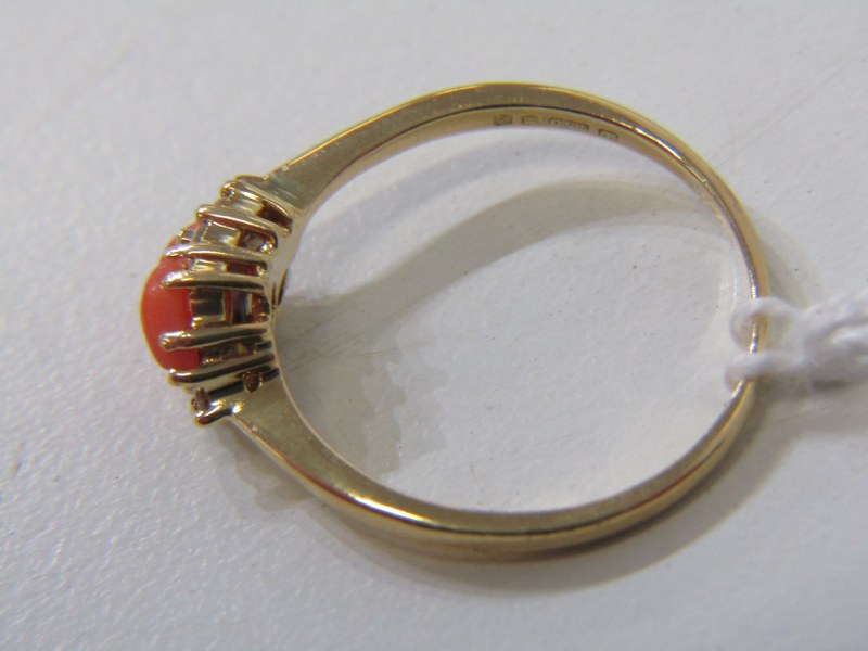 DIAMOND & CORAL RING, 18ct yellow gold ring set 2 coral stones with 2 round brilliant cut - Image 3 of 3