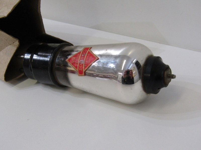 ANTIQUE ELECTRICAL VALVES, selection of vintage valves including a Marconi boxed valve, together - Image 7 of 11