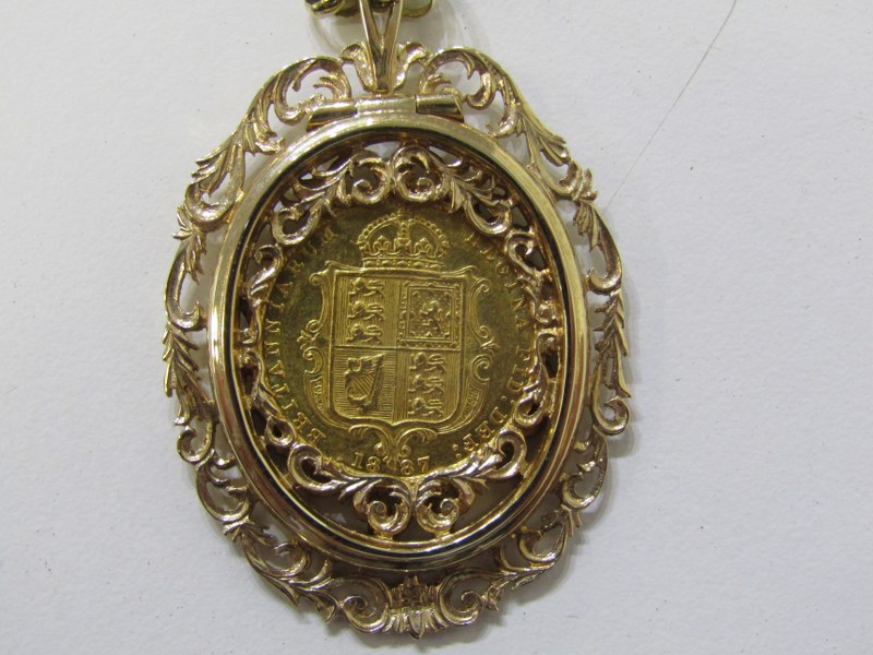 HALF SOVEREIGN IN PENDANT MOUNT, on gold chain, Victorian shield back gold half sovereign, 1887, - Image 3 of 4
