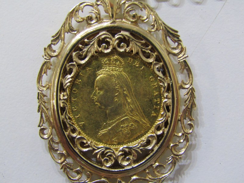 HALF SOVEREIGN IN PENDANT MOUNT, on gold chain, Victorian shield back gold half sovereign, 1887, - Image 2 of 4