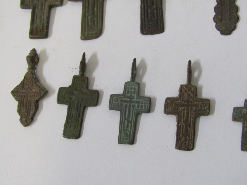 SELECTION OF ANTIQUE EASTERN CROSSES, various designs, 18th/19th century - Image 4 of 5