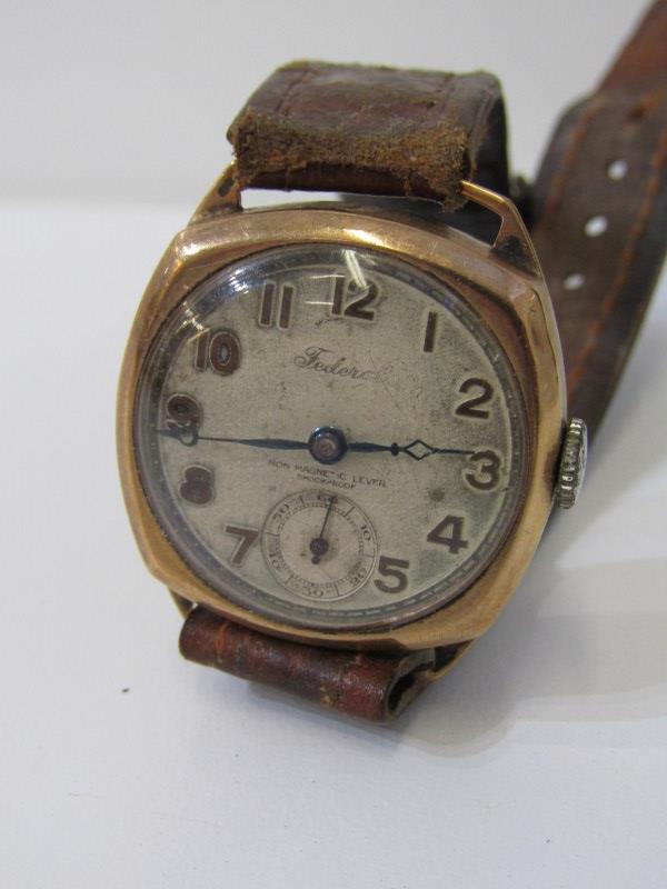 VINTAGE TANK STYLE WATCH, marked Federal, with secondary dial in 9ct yellow gold case, approx. 24