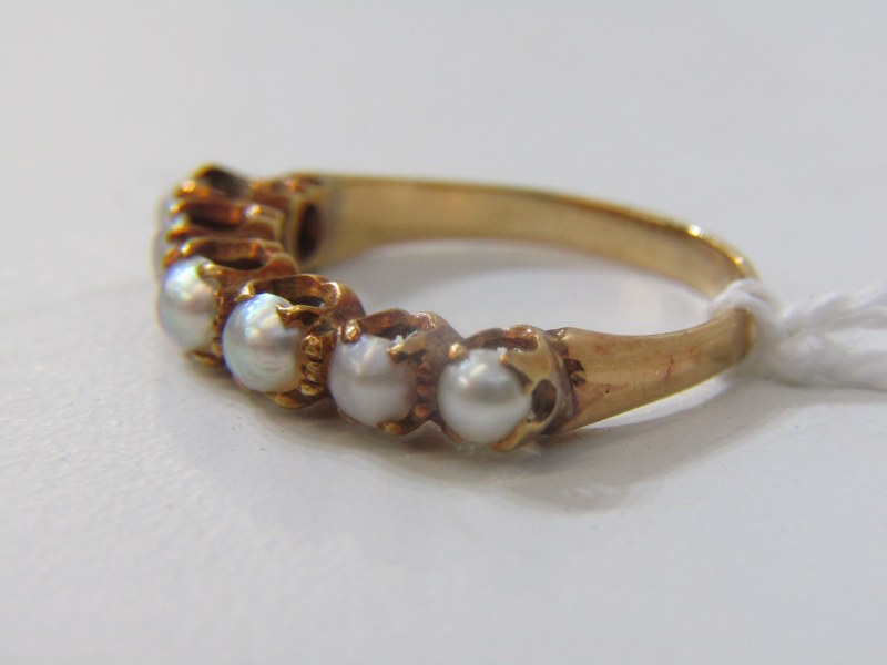 VINTAGE PEARL RING, vintage 6 pearl ring in yellow metal mount, tests a high carat gold, size L - Image 2 of 3