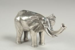A cast silver elephant, 7cm, 60 grams.