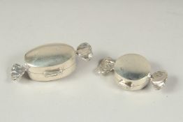 Two silver novelty sweet pill boxes.