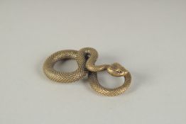 A JAPANESE GILT BRONZE SNAKE, 5cm long.