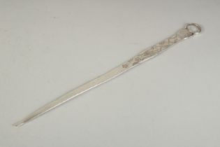AN ENGRAVED PAPER KNIFE (no mark).