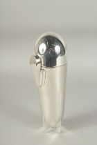 A GOOD SILVER PLATED ZEPPELIN COCKTAIL SHAKER. 9.5ins.