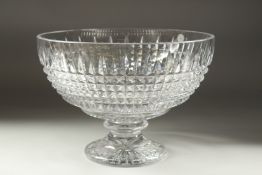 A LARGE WATERFORD LISMORE DIAMOND FACETED CENTREPIECE. 12ins diameter in original box, with