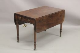A LARGE 19TH CENTURY GILLOW MODEL MAHOGNAY PEMBROKE TABLE with reeded edge, folding flaps and