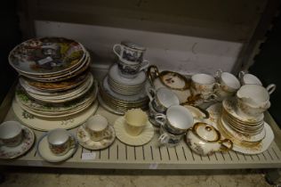 Tea service and other decorative items.