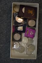 A quantity of collectors crowns to include Festival of Britain etc.